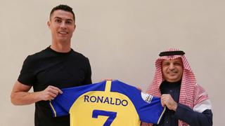 Cristiano Ronaldo firma con Al Nassr, contrato se estima en 200 millones de euros