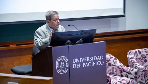 El economista y profesor de Pacífico Business School, Carlos Parodi. (Foto: PBS)