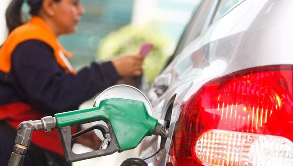 Los precios de los combustibles varían día a día. Conoce aquí dónde conseguir las tarifas más bajas. (Foto: Andina)