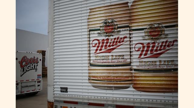 Miller. Es una cerveza americana de tipo Lager, suave y fácil de beber. Utiliza en su elaboración un tipo de cebada denominada Spring, que hace posible el proceso propio de filtrado a baja temperatura.