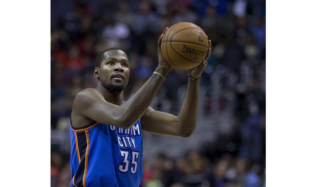 FOTO 5 | 5. KEVIN DURANT. Pago: $60,6 millones (56,6 millones de euros). Deporte: Baloncesto (Foto: Mega Ricos)