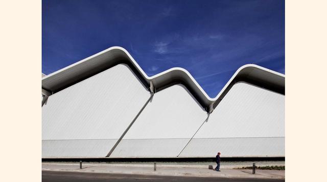 Arquitectura Industrial: Centro de Producción de Comidas Carozzi, Chile. (Foto: ArchDaily)