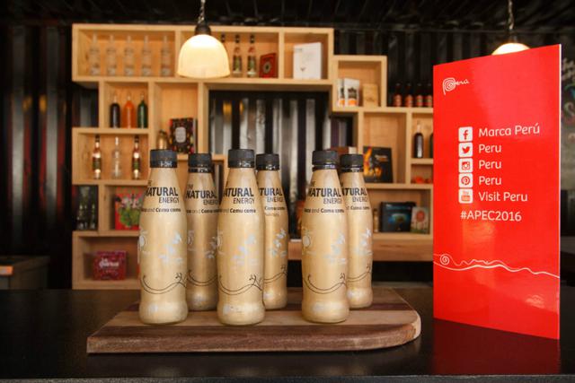 Se repartieron cerca de 3,000 bebidas energizantes de maca y camu camu ideadas especialmente para este evento. (Foto: Difusión)