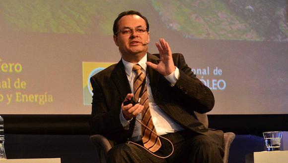 Economista peruano Luis Carranza es el presidente de la CAF