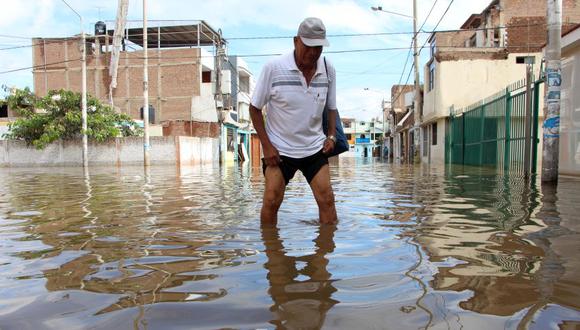Chiclayo, capital de la región Lambayeque, amaneció totalmente inundada luego de soportar anoche más de ocho horas de lluvia intensa. (Foto: GEC)