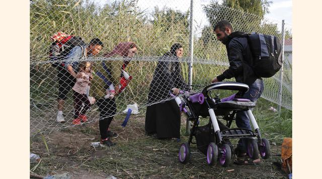 Eslovaquia dijo que también cerraría sus fronteras con Austria y Hungría. (Foto: Reuters)
