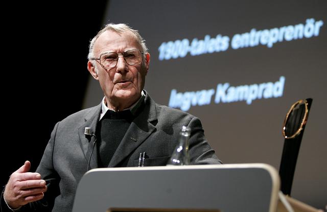 Kamprad formó el nombre de la empresa a partir de sus iniciales y las primeras letras de la granja familiar, Elmtaryd, y la parroquia donde se encuentra, Agunnaryd. El lugar está en el corazón de Smaland, una provincia boscosa cuyos habitantes tienen fama de ingenio y habilidad en Suecia. Kamprad poseía ambas cosas. (Foto: Reuters)