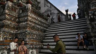 Tailandia impondrá una tasa de casi 9 dólares a los turistas extranjeros
