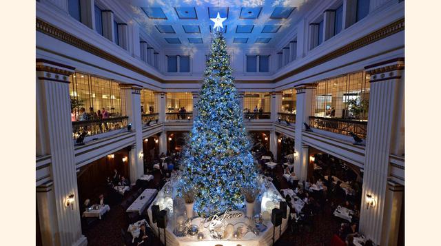 Chicago, Illinois, Estados Unidos. Macy's y Make-A-Wish lanzaron la campaña Believe en la tienda Macy's State Street con la 109ª ceremonia de encendido del árbol, el 5 de noviembre.