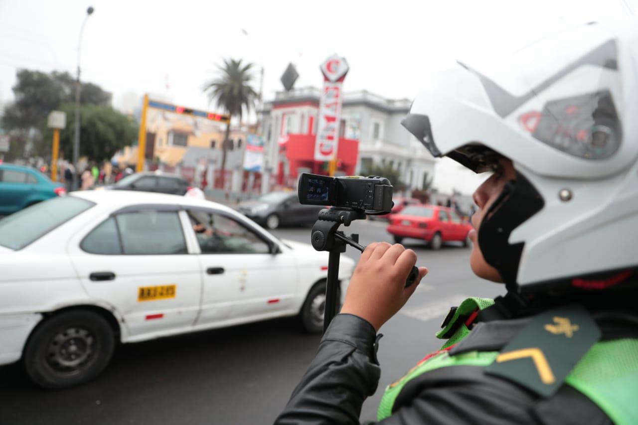En la segunda etapa de implementación de ‘pico y placa’&nbsp; se aplicará la multa de S/ 336 a aquellos conductores infractores. (Foto: GEC)