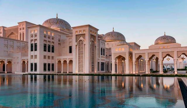FOTO 4 | 4. Familia real de Abu Dhabi
Patrimonio neto: $150 mil millones (€137 mil millones) (Foto: Shutterstock)