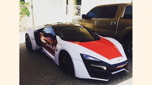 Este vehículo de W Motors dispone de todo lujo de detalles dentro y fuera del mismo. (Foto: businessinsider)