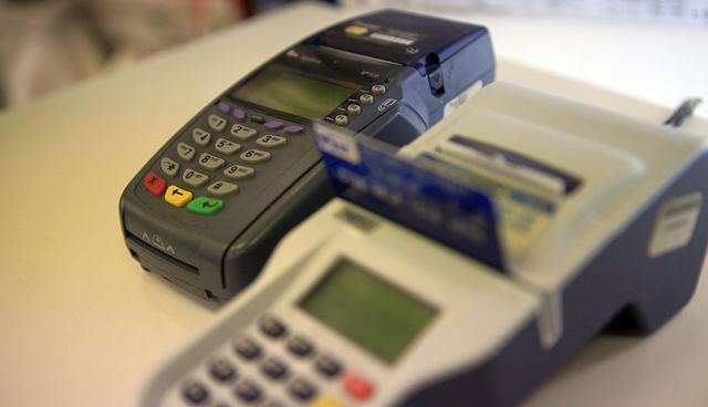 Foto 8 | Puede solicitar la supresión o reactivación de los servicios asociados a las tarjetas de crédito, como disposición de efectivo, consumos o pagos por Internet y consumos en el exterior. (Foto: GEC)<br>
