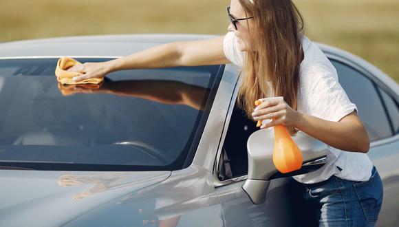 Consejos para limpiar el interior de tu coche. Qué hacer y qué no hacer. -  Area365