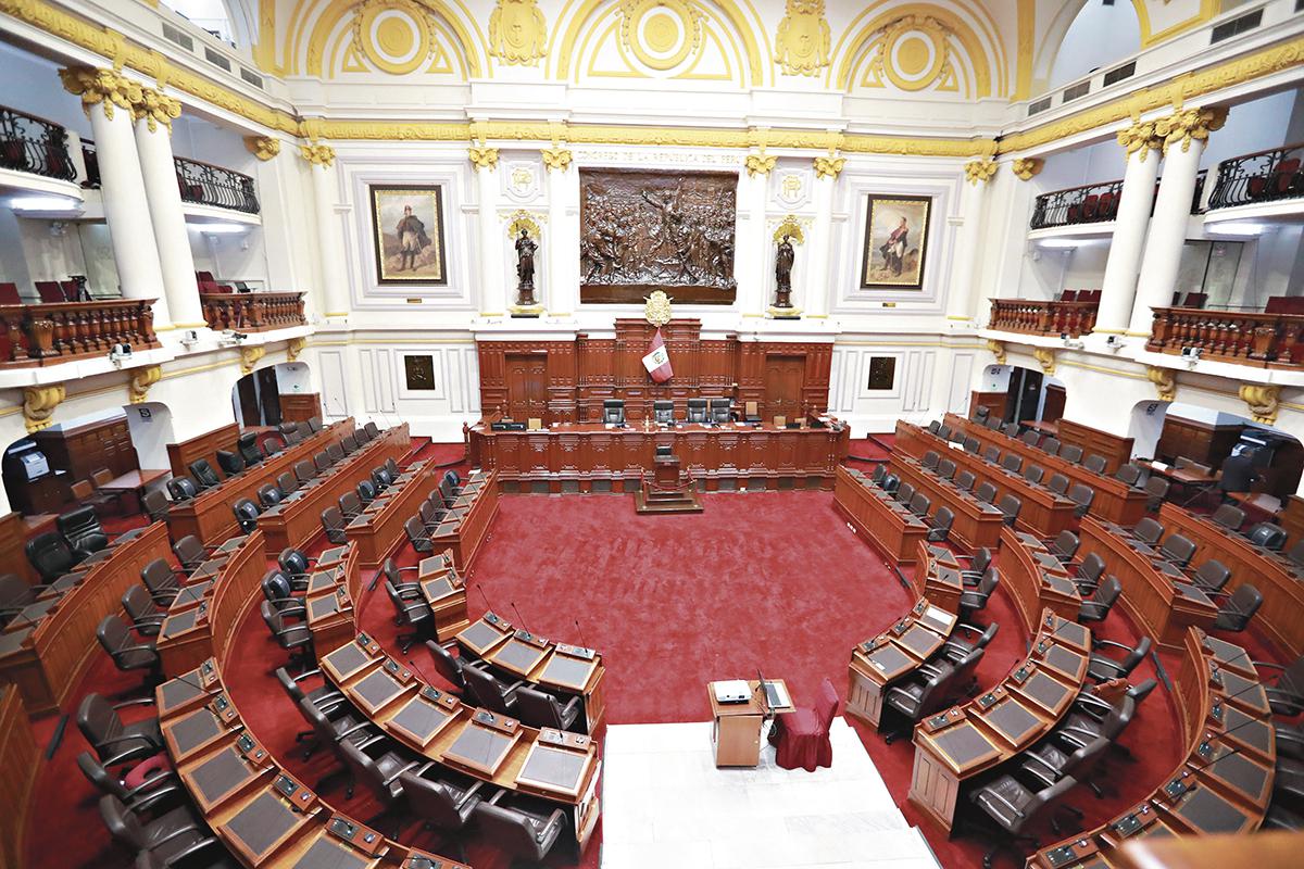 Suspensión. Tras la disolución del Congreso, el Estado suspendió la entrega de financiamiento a diez partidos. (Foto: GEC)