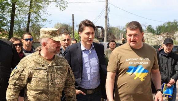 Un grupo de militares ucranianos que recibieron entrenamiento en Canadá hablaron con Trudeau. (Foto: ERn difusión)