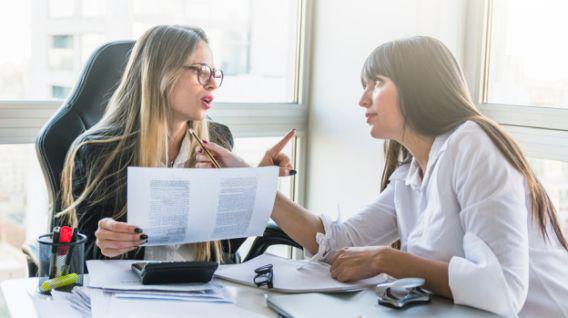 Evite que las discusiones se agranden y busque soluciones inmediatas. (Foto: Freepik)