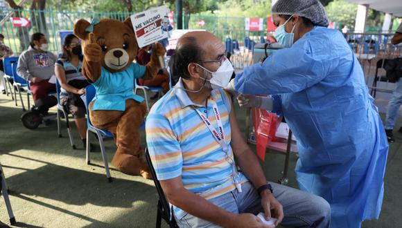 La vacunación contra el coronavirus continuará los feriados por Semana Santa en Lima Metropolitana. Foto: GEC