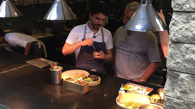 El segundo episodio se enfoca en la ciudad de Lima, específicamente en el restaurante Central, de Virgilio Martínez, donde se explora la cocina de tiempos pre-hispanos de una manera moderna, artística y elegante.