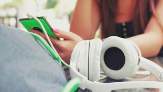 15 podcasts empresariales que todo emprendedor debe escuchar