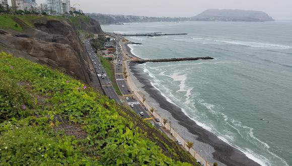 Vista de la Costa Verde, en Lima, Perú.  (Foto de Daniel SLIM / AFP)