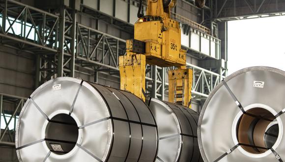Rollos de acero en el muelle de transporte de las instalaciones de producción de Baowu Steel Group Co. en Baoshan en Shanghai, China. Fotógrafo: Qilai Shen/Bloomberg