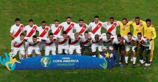 FOTO 2 | La Blanquirroja, que hizo un torneo de menos a más, desafió al anfitrión Brasil en el mítico Maracaná, pero los locales supieron vencer al fantasma de un nuevo "maracanazo" y se llevaron el título por 3-1. (Foto: EFE)
