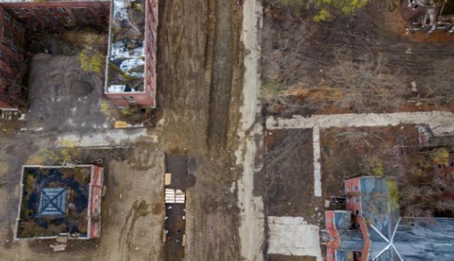 Nueva York ha registrado 7.067 muertes por COVID-19, la enfermedad respiratoria causada por el nuevo coronavirus, o casi la mitad del total en todo el país. (REUTERS/Lucas Jackson).