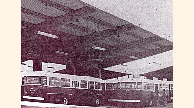 Década de 1970: planta donde los buses de la APTL eran sometidos a revisiónes técnicas.