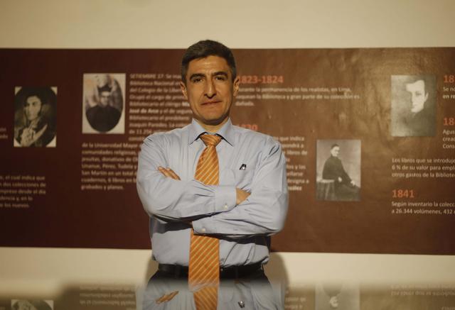 Foto 1 | Ministerio de Cultura. Alejandro Neyra, antes director de la Biblioteca Nacional