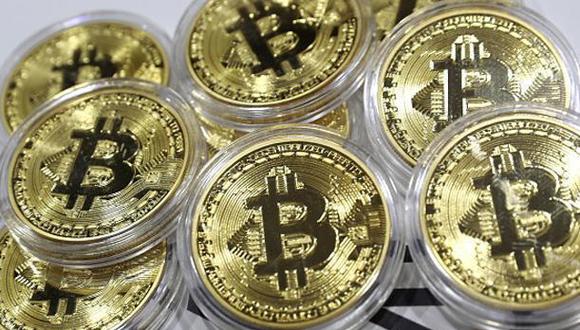 El bitcoin se desplomaba casi un 9% el lunes, a su nivel más bajo en seis meses. (Foto: Getty Images)