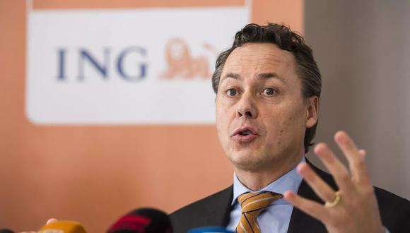 El tribunal de apelaciones estimó que hay "bastantes elementos para encausar" al exdirectivo del banco holandés, que era "supervisor de facto de los delitos cometidos por ING". (Foto: AFP)