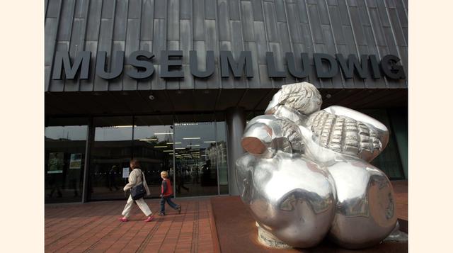 Museo Ludwig en Colonia (Alemania). Tiene una colección permanente de obras modernistas provenientes de todo el mundo, que es complementado por su café restaurante "Ludwig im Museum". (Foto. Bloomberg)