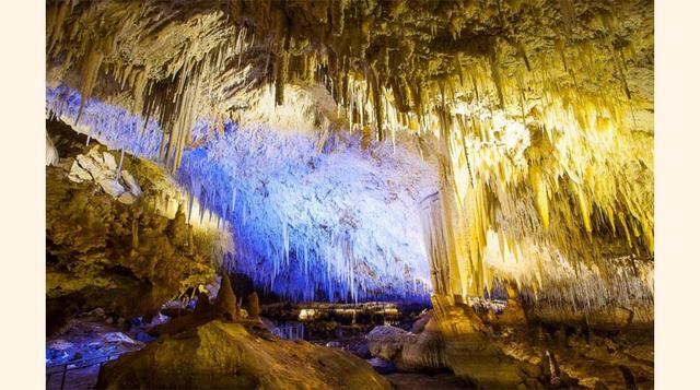 Cueva Jewel, se considera la tercera más larga del mundo, con 292 kilómetros de galería descubiertas hasta ahora. Está situada en Dakota del Norte y se convirtió en monumento nacional en 1908.(foto: elconfidencial).