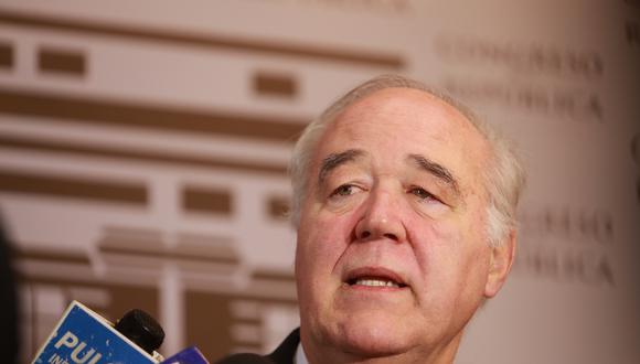 Congresista Víctor Andrés García Belaunde indicó que existe una relación cercana entre el Ministerio Público y el gobierno. (Foto: GEC)