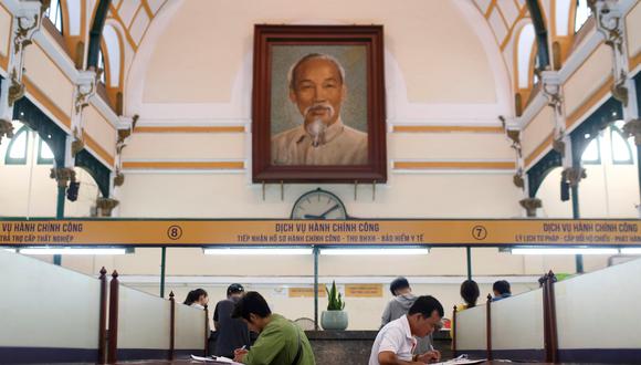 Las autoridades comunistas optaron por conservar el cuerpo de Ho Chi Minh a pesar de que pidió ser incinerado y enterrado a lo largo de Vietnam.&nbsp;(Foto: Reuters)