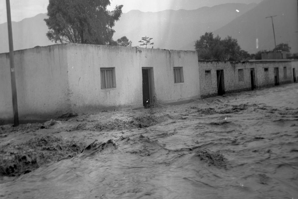 Luego de las fuertes lluvias ocurridas en Lima el 15 y 16 de enero de 1970, la ciudad fue afectada por huaicos e inundaciones. (Foto GEC Archivo Histórico)