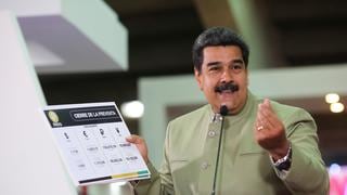 Maduro ordena que se pague en "petros" servicios internacionales de gasolina