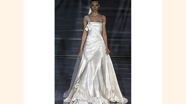 Elie Saab. Este diseñador es sinónimo de lujo y modernismo. Sus colecciones son sofisticadas, femeninas y románticas. (Foto: bodaclick)