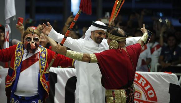 Hinchas peruanos en Doha. (Foto: Daniel Apuy / GEC)