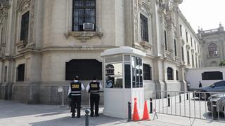 Fiscalía anticorrupción ingresa a Palacio de Gobierno por caso de contrataciones irregulares