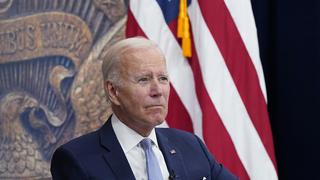 Biden perdona parte de la deuda estudiantil en un guiño al voto joven