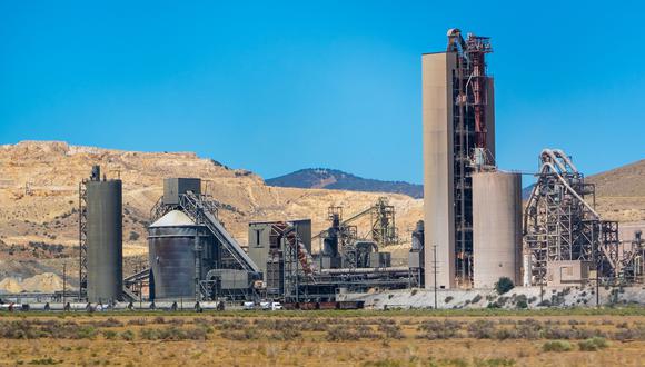 A inicios de este mes, el Grupo Unacem anunció el cierre de la compra de una operación de cemento y clínker en Tehachapi, California.