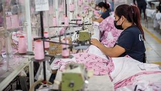 Gobierno lanza la primera fintech estatal para créditos en textil y confecciones