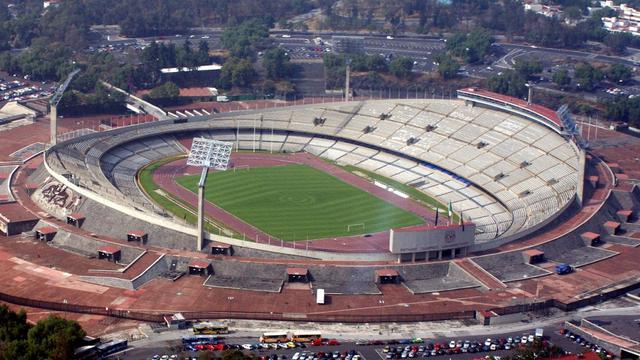 Fotos 5 | Televisa señaló que el estadio se convertiría en centro de acopio, como sucedió con el estadio Olímpico México 68, sede de los Pumas de la UNAM, que desde la primeras horas operó como lugar de reunión para formar brigadas de apoyo a la población