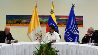 Maduro y oposición se reúnen en busca de diálogo ante crisis en Venezuela