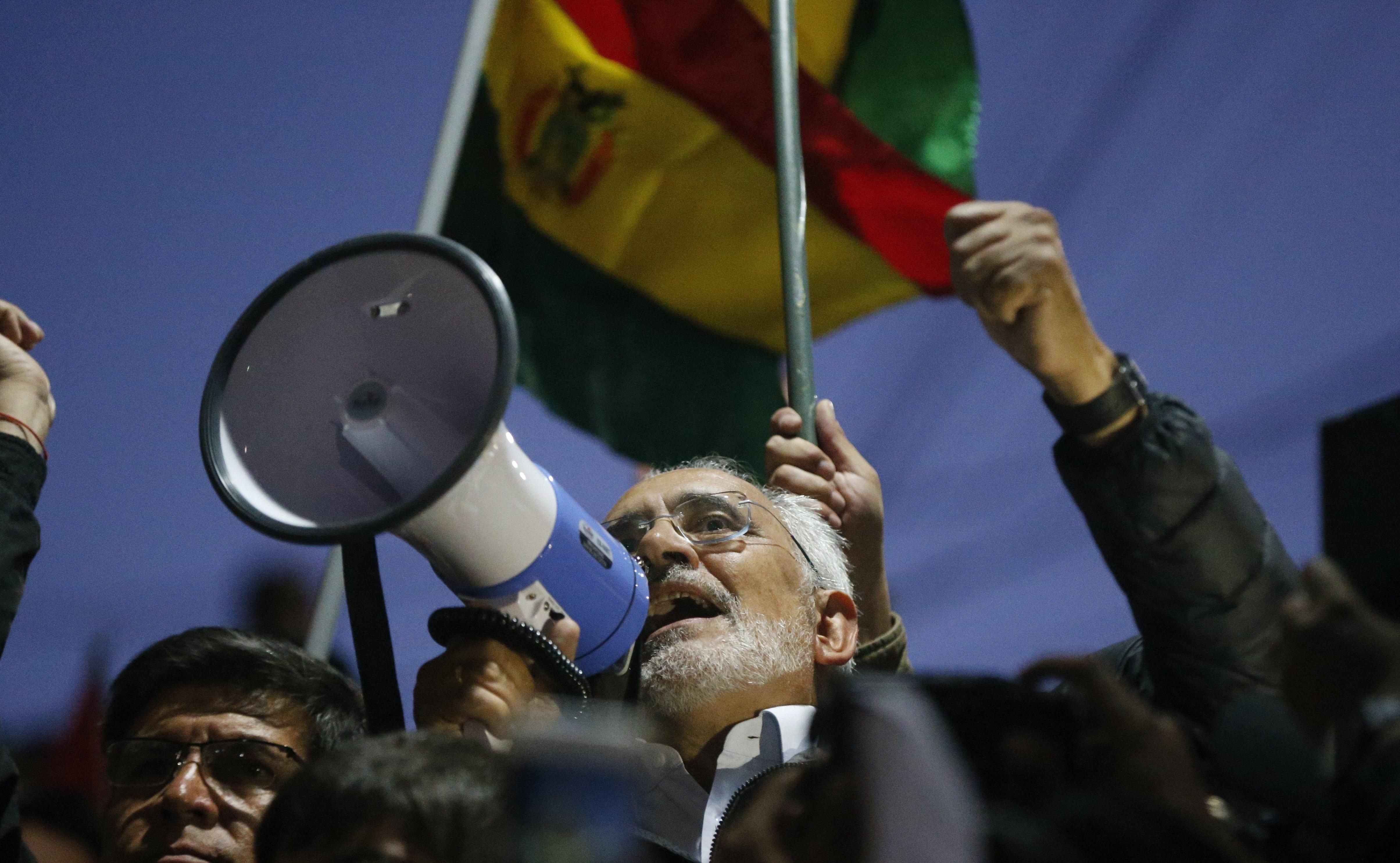 "No vamos a permitir que se nos robe por segunda vez una elección", aseguró hace unos días el candidato a la presidencia de Bolivia, Carlos Mesa. (Foto: AFP)