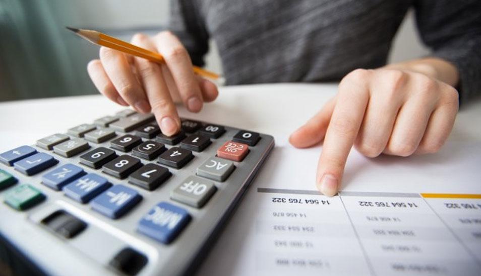 FOTO 4 | Los sueldos de la carrera de Contabilidad evidenciaron una variación negativa del 11% durante el 2018. (Foto: Freepik)