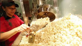 Ahora se podrá consumir bebidas y alimentos en los cines, pero para vacunados con dos dosis