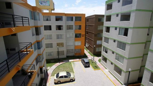 "Se destrabarán los créditos de Mivivienda y Techo Propio. Actualmente se construyen al año 18,000 casas y la demanda de más de 200,000 entonces una buena parte se está cubriendo vía invasiones, por lo que cabe diseñar un programa para otorgarle vivi